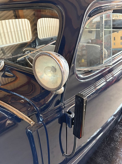 Chevrolet Master Deluxe 5 of 10