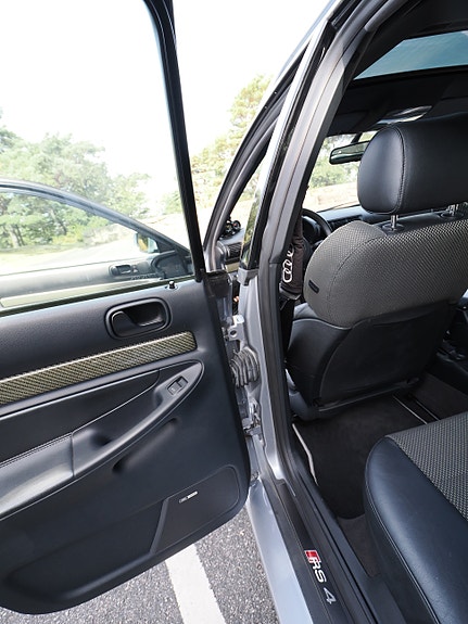 Audi RS4 13 of 24