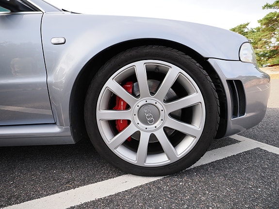 Audi RS4 16 of 24