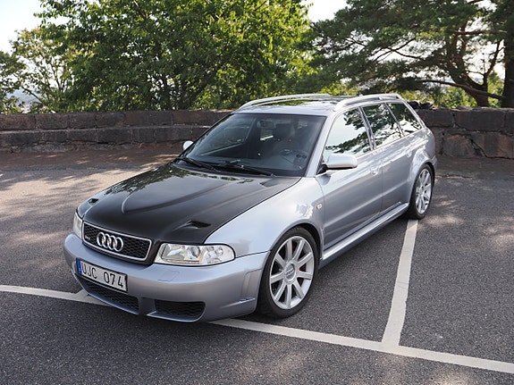 Audi RS4 3 of 24