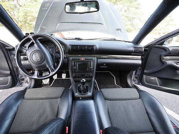 Audi RS4 9 of 24