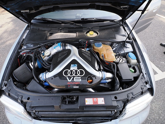 Audi RS4 6 of 24