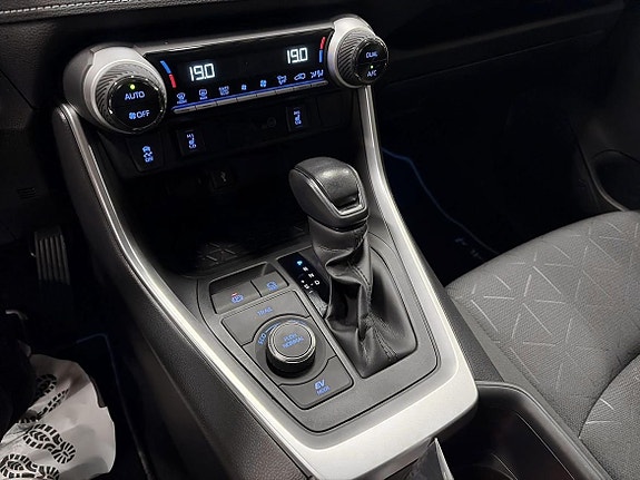 Toyota RAV4 18 of 20