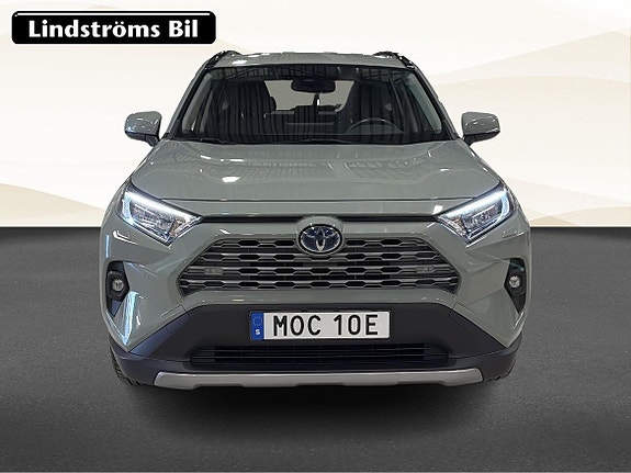 Toyota RAV4 9 of 20