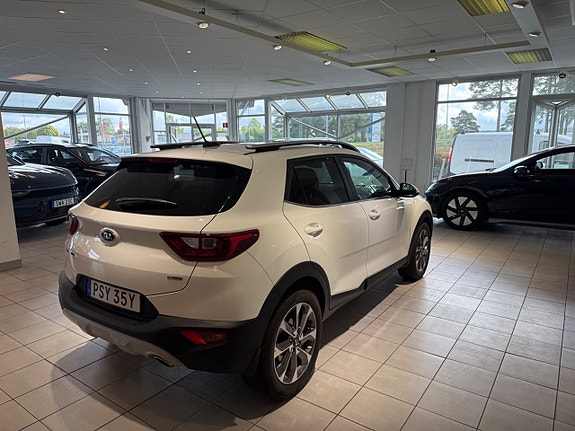 Kia Stonic 3 of 15