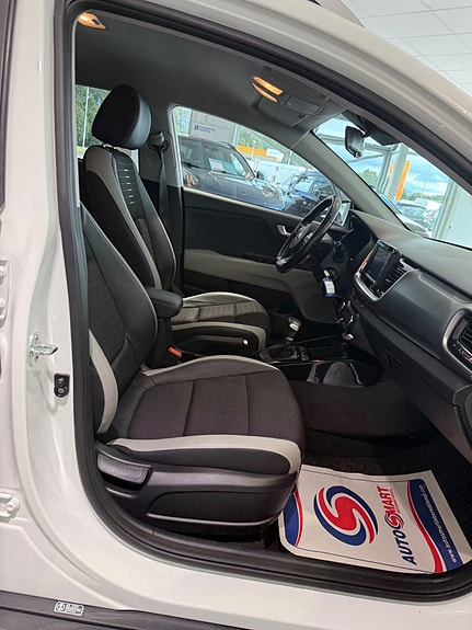 Kia Stonic 9 of 15