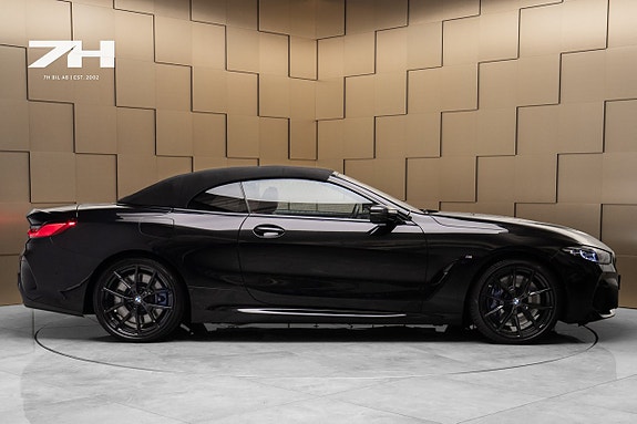 BMW M850i 6 of 26