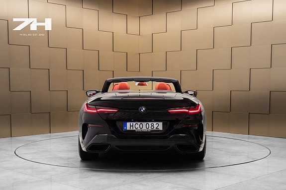 BMW M850i 4 of 26