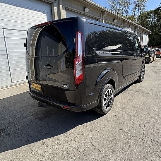 Ford Transit Custom Sport Automatgear/Lavt kilometertal  / 3 of 30