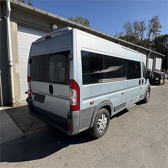 Citroen Jumper Minibus 3 of 30
