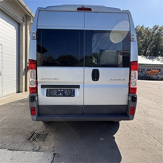 Citroen Jumper Minibus 4 of 30