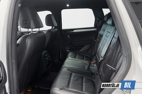 Volkswagen Touareg 11 of 17