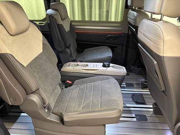Volkswagen Multivan 6 of 12