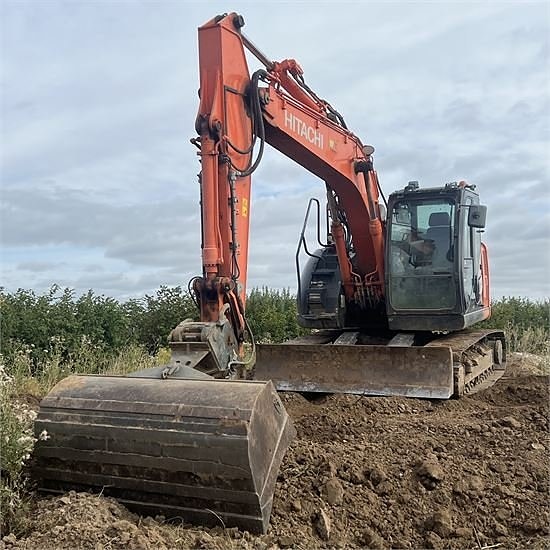 Hitachi ZX135 US-6 - 15 ton - Video 9 of 30