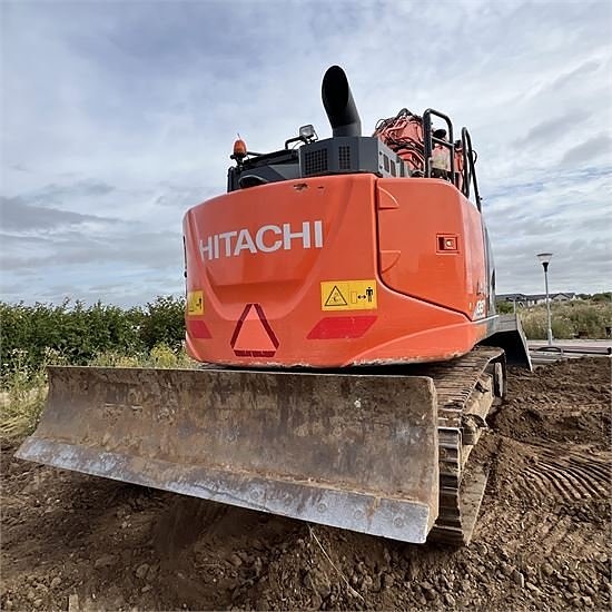 Hitachi ZX135 US-6 - 15 ton - Video 12 of 30