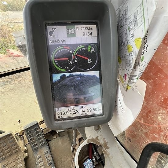 Hitachi ZX135 US-6 - 15 ton - Video 18 of 30