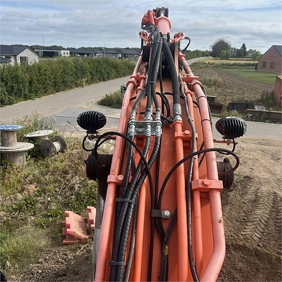 Hitachi ZX135 US-6 - 15 ton - Video 28 of 30
