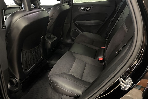 Volvo XC60 14 of 18
