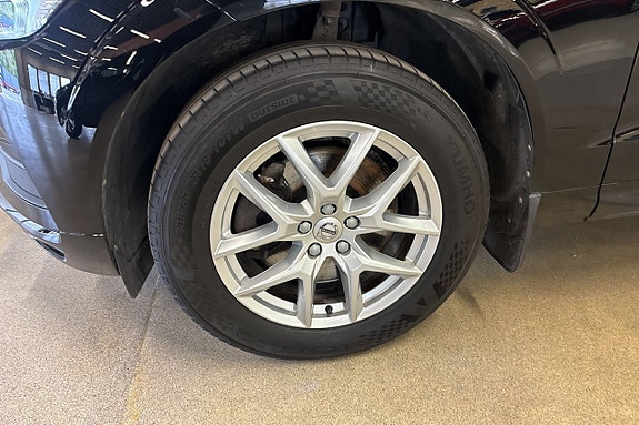 Volvo XC60 4 of 18