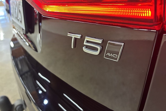 Volvo XC60 8 of 18