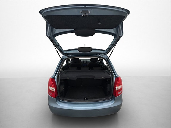 Skoda Fabia 8 of 26