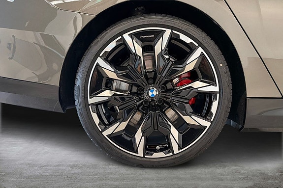 BMW 550e 15 of 18