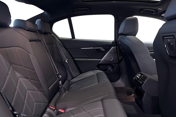 BMW 550e 7 of 18
