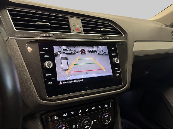 Volkswagen Tiguan 15 of 20