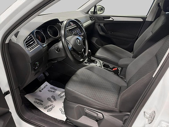 Volkswagen Tiguan 13 of 20