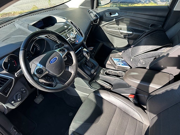 Ford Kuga 9 of 11