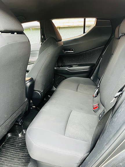 Toyota C-HR 10 of 10