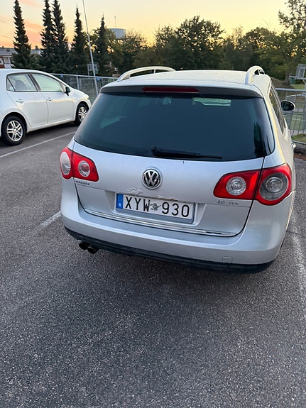 Volkswagen Passat 4 of 6