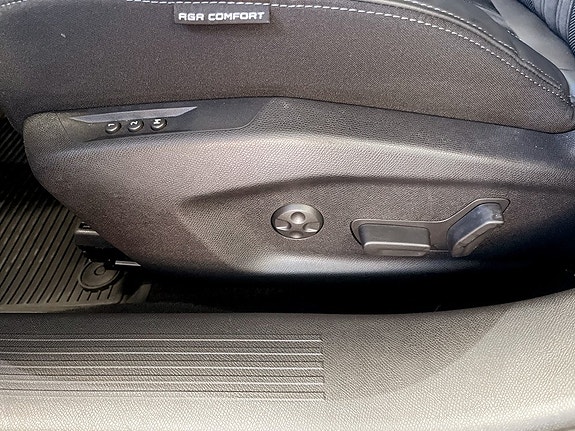 Peugeot 408 5 of 24