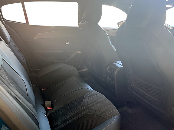 Peugeot 408 16 of 24
