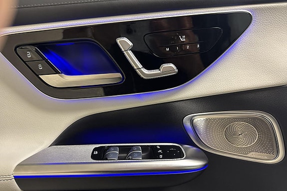 Mercedes-Benz GLC400 e 22 of 25