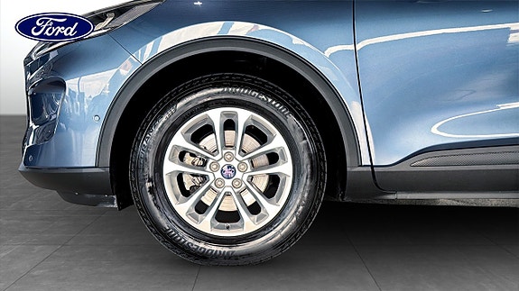 Ford Kuga 9 of 9