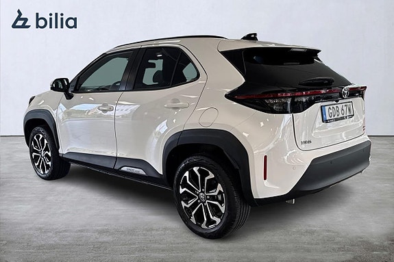 Toyota Yaris Cross 2 of 21