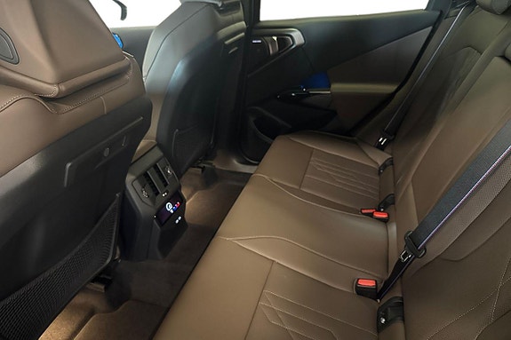 BMW X3 11 of 17