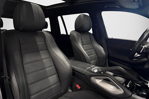 Mercedes-Benz GLS450 d 13 of 28