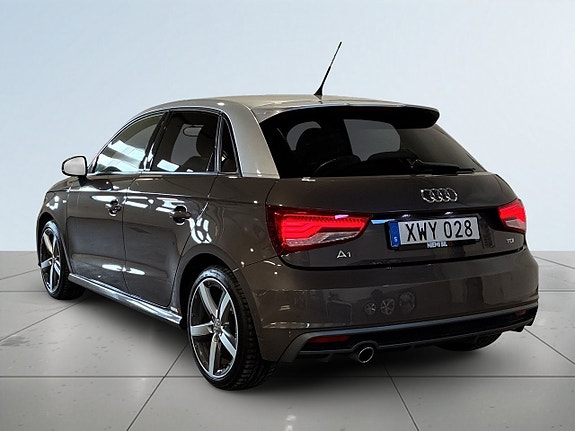 Audi A1 4 of 19