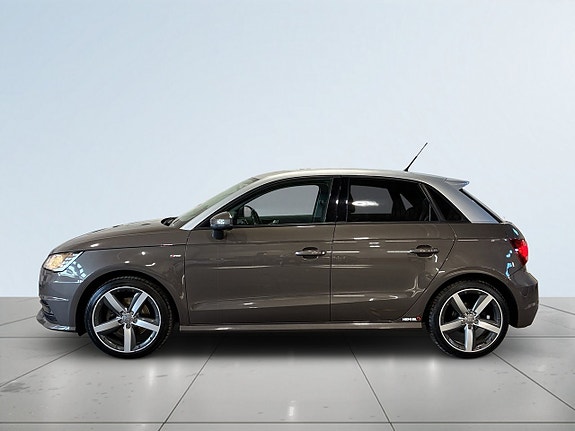 Audi A1 3 of 19
