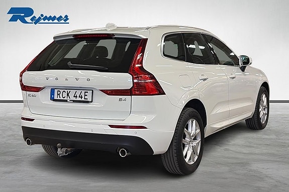 Volvo XC60 4 of 17