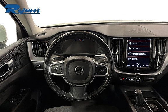 Volvo XC60 9 of 17