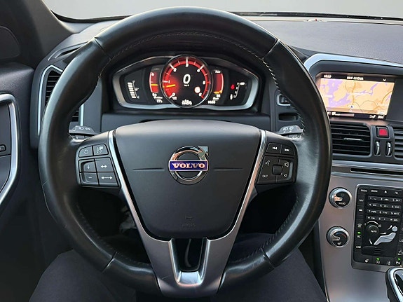 Volvo XC60 16 of 26