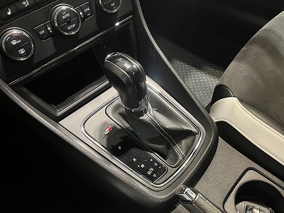 Seat Leon 17 of 20