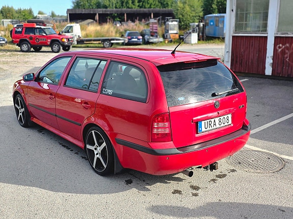 Skoda Octavia 7 of 16