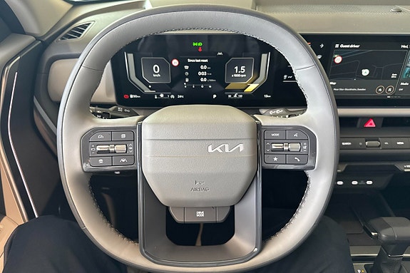 Kia Seltos 12 of 22