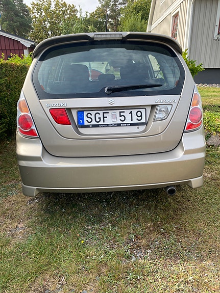 Suzuki Liana 5 of 8