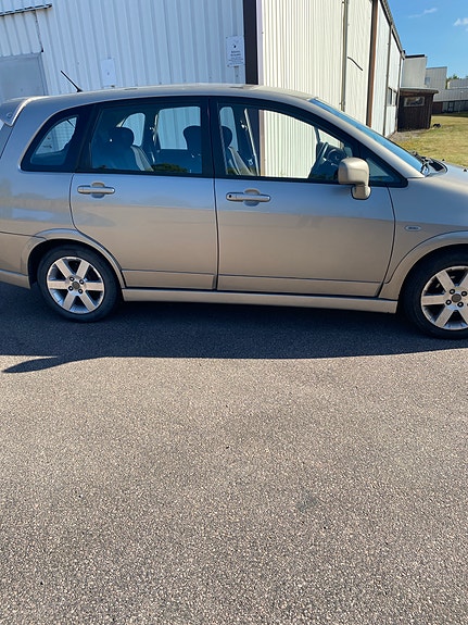 Suzuki Liana 8 of 8