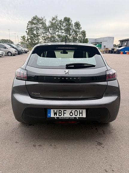 Peugeot 208 5 of 11